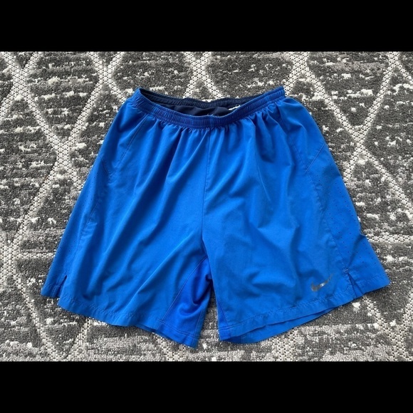 Men’s Nike shorts - Picture 1 of 3